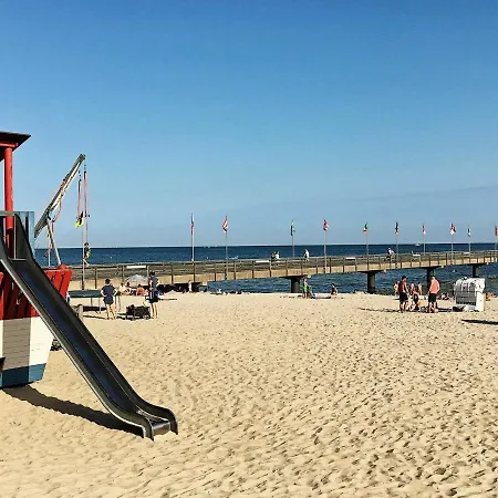 8 Person In Großenbrode